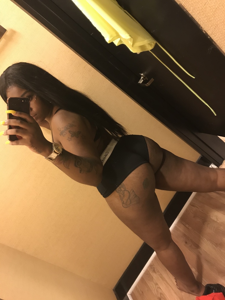 fungirlbria @fungirlbria onlyfans cover picture