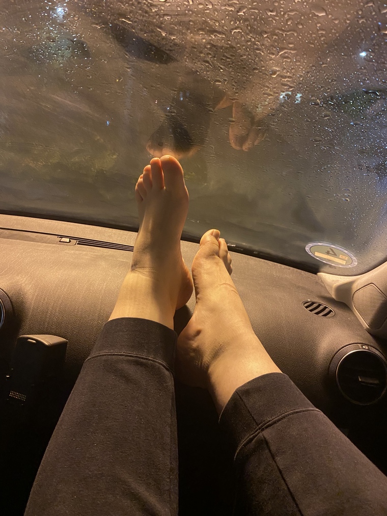 sweetfeetx98 @sweetfeetx98 onlyfans cover picture