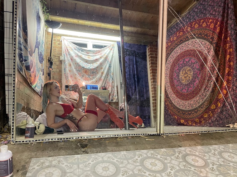 fuckinfairy @fuckinfairy onlyfans cover picture