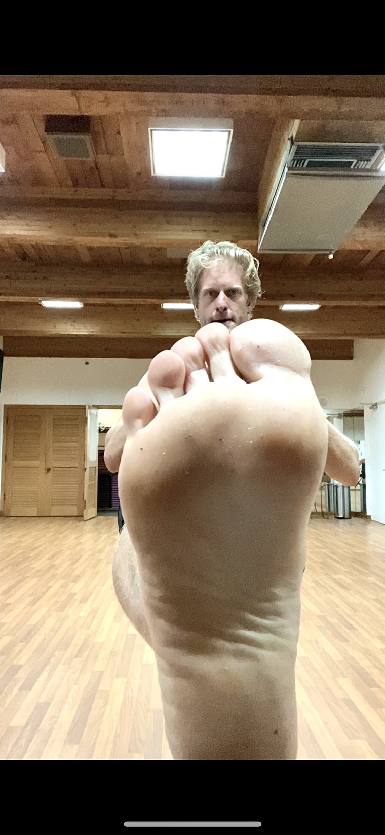 blondfootmaster @blondfootmaster onlyfans cover picture