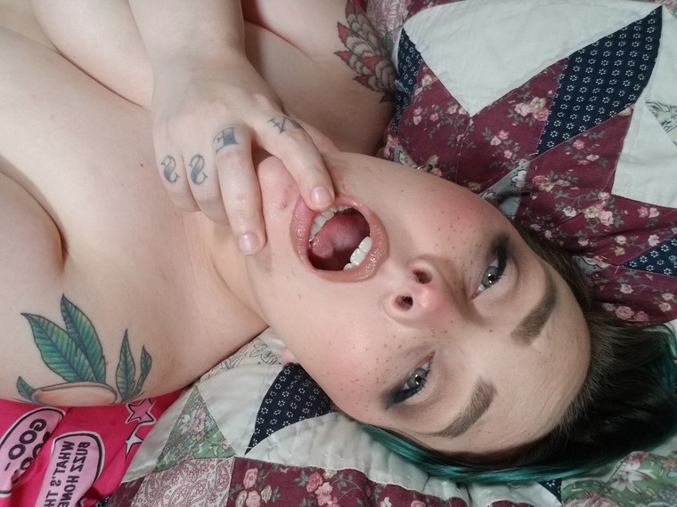 teawrecks @teawrecks onlyfans cover picture