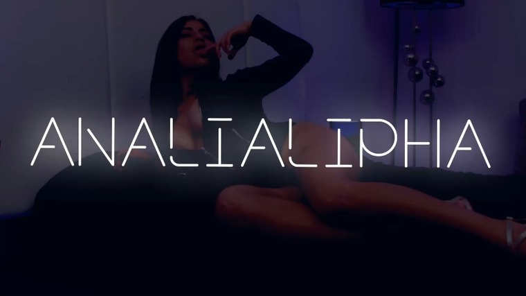 analialipha @analialipha onlyfans cover picture