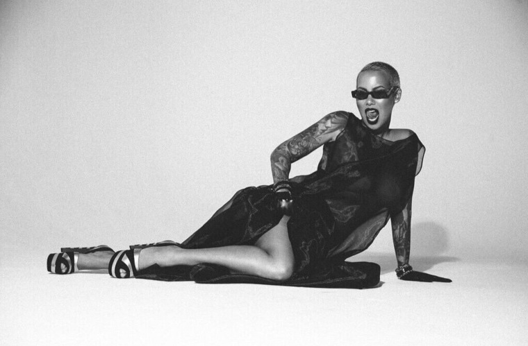 amberrose @amberrose onlyfans cover picture