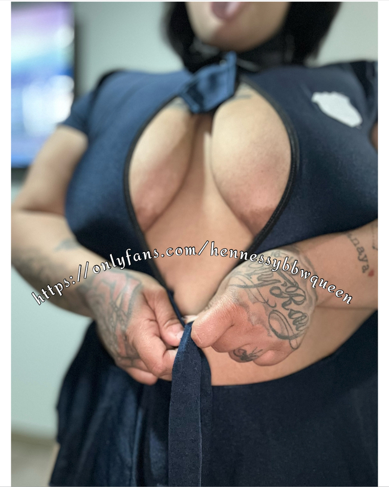 hennessybbwqueen @hennessybbwqueen onlyfans cover picture